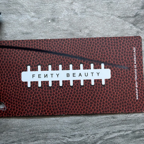 Fenty Swag Belt Bag w Lip Gloss - Picture 9 of 17